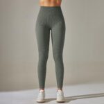 Лосини в рубчик з ефектом Пушап сірого кольору